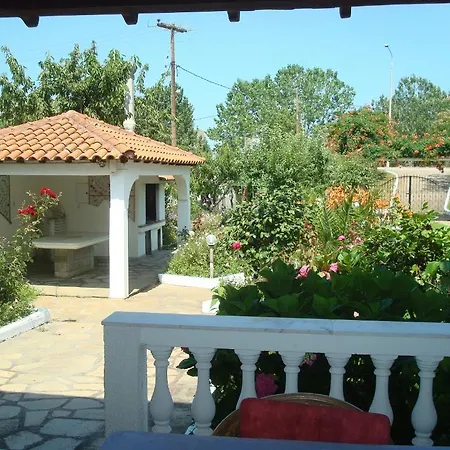 Tonia 아파트 사르티