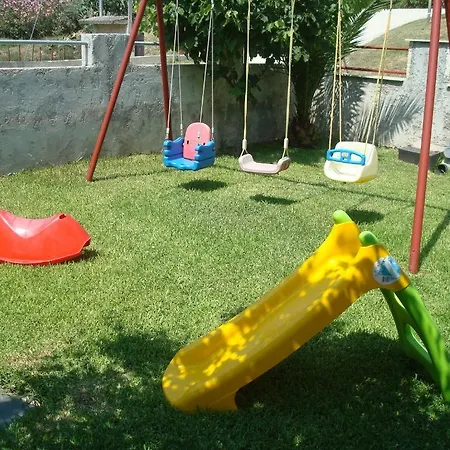 Tonia * Sarti