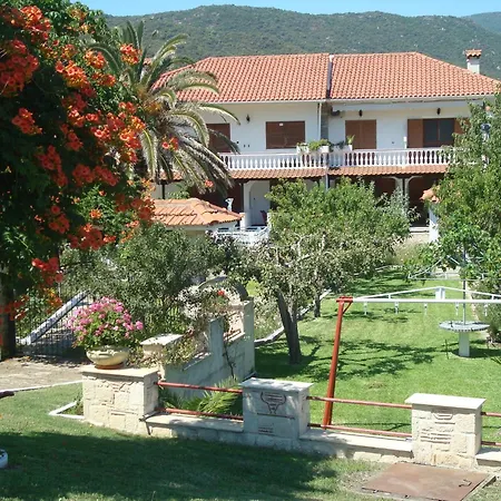 Tonia Apartmán Sarti