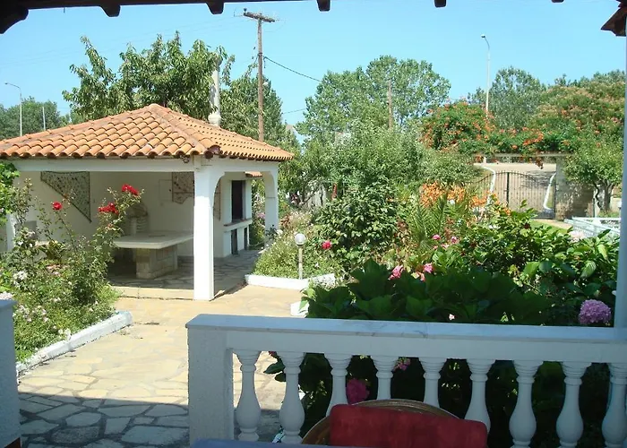 Tonia Appartement Sarti