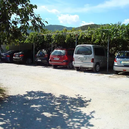 Tonia Apartament *