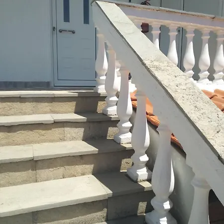 Tonia Apartament