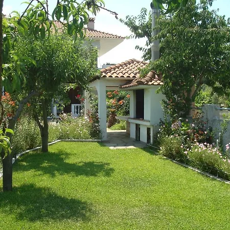 Апартаменты Tonia