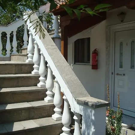 Tonia Апартаменты